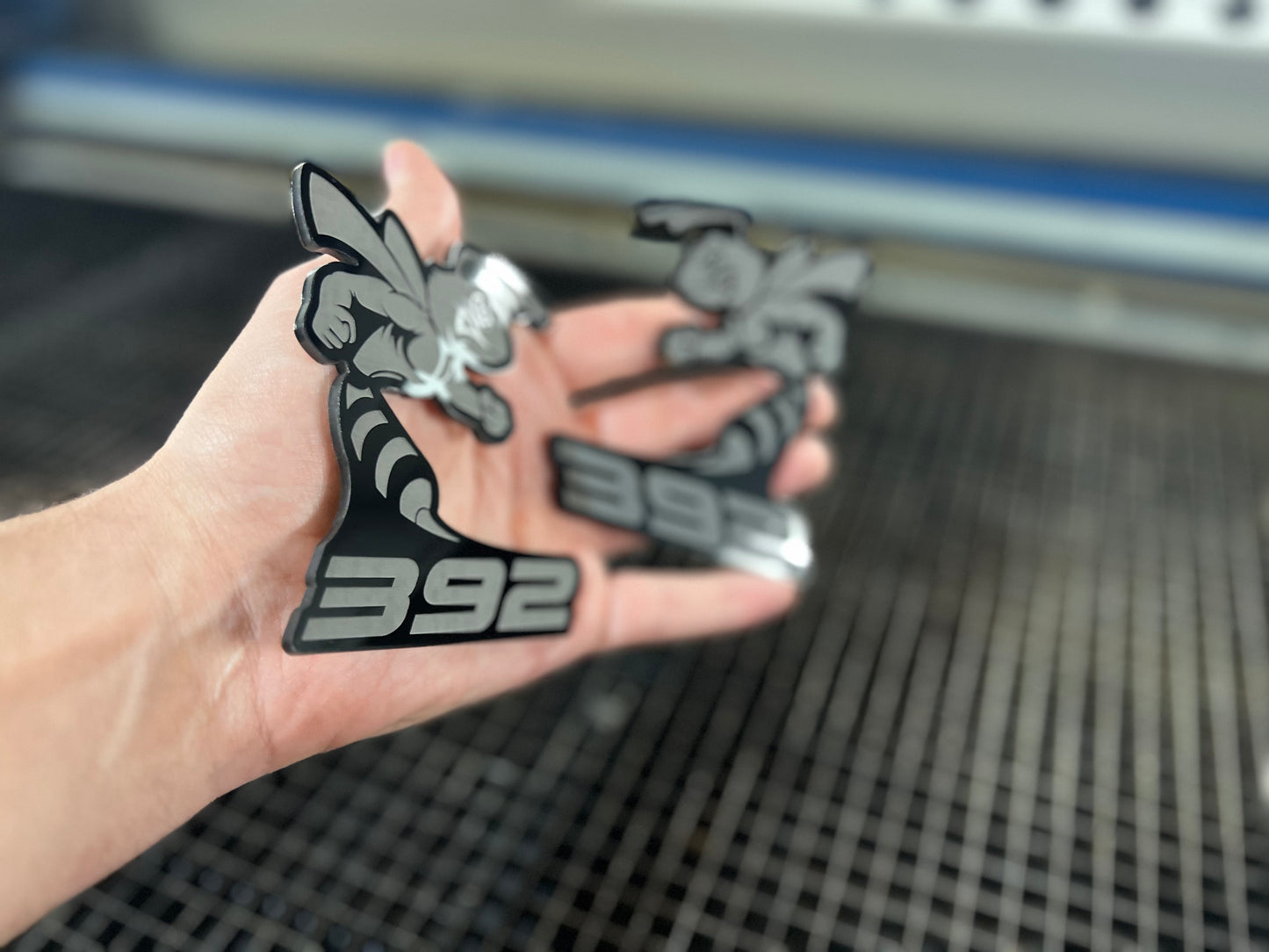 Flex 392 Bee Badges